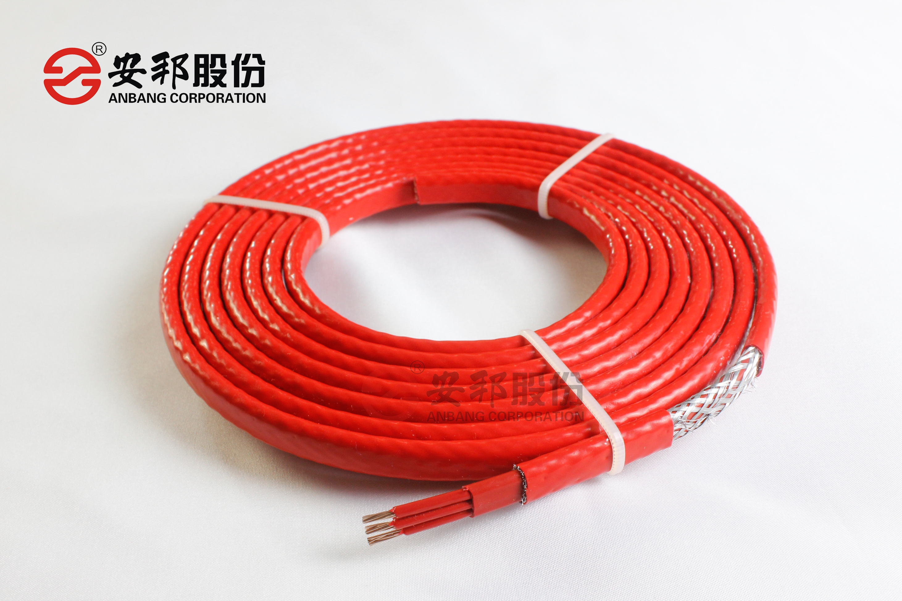 三芯串聯(lián)恒功率電伴熱帶 三芯串聯(lián)恒功率電伴熱帶